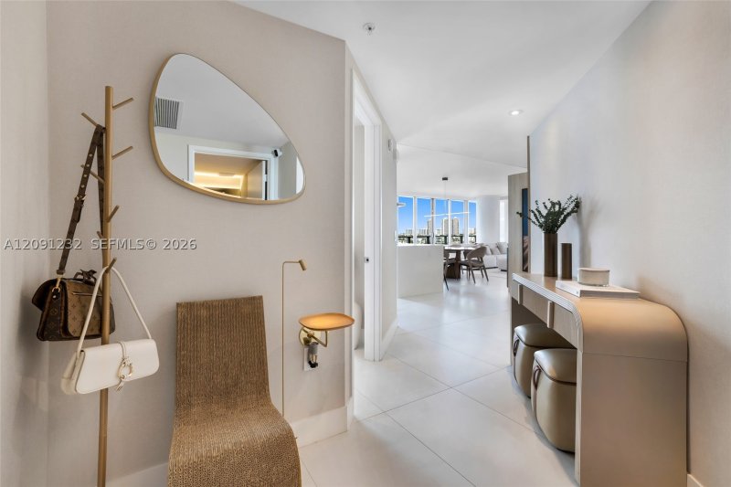 Comprar apartamento en Parque Towers at St. Tropez 5-701