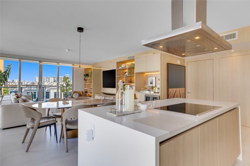 Condo for sale at Parque Towers at St. Tropez 5-701