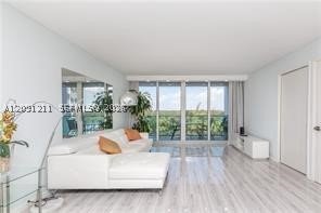 Aluguel de apartamento no Arlen House 521