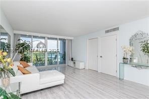 Aluguel de apartamento no Arlen House 521