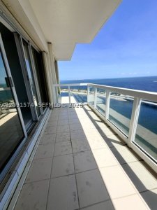Aluguel de apartamento no Brickell Townhouse PHC