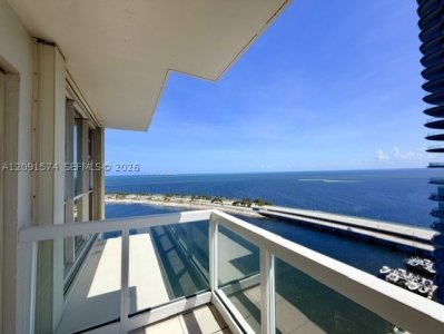Aluguel de apartamento no Brickell Townhouse PHC