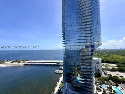 Aluguel de apartamento no Brickell Townhouse PHC