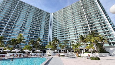 Aluguel de apartamento no Arlen House 509