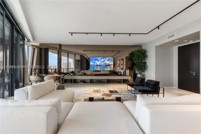 Comprar apartamento en One Thousand Museum 3502