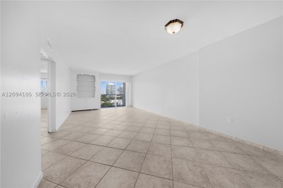 Comprar apartamento no Coastal Towers 1427