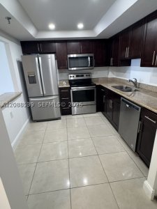 Aluguel de apartamento no Brickell Key One A1401