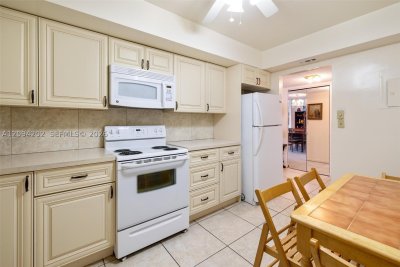Aluguel de apartamento no Hallmark of Hollywood 516