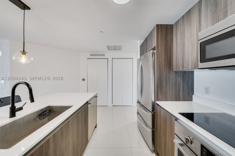 Comprar apartamento en Aria on The Bay 4805