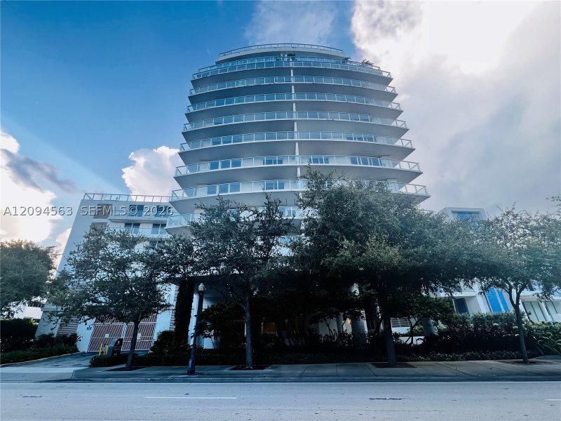 Condo for sale at Baltus House 1618