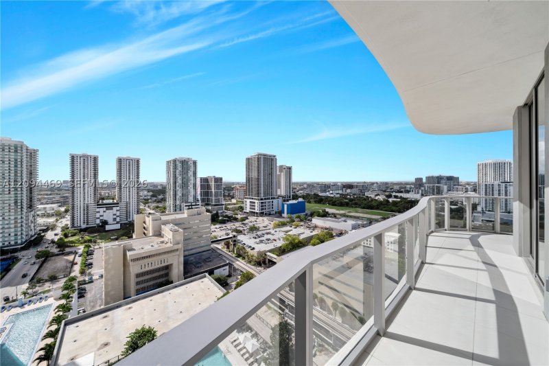 Property photo # 9