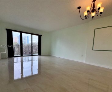 Aluguel de apartamento no The Summit 318S