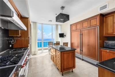 Aluguel de apartamento no Acqualina Resort & Spa 4403