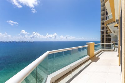 Aluguel de apartamento no Acqualina Resort & Spa 4403