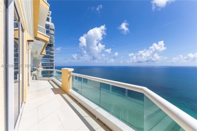 Aluguel de apartamento no Acqualina Resort & Spa 4403