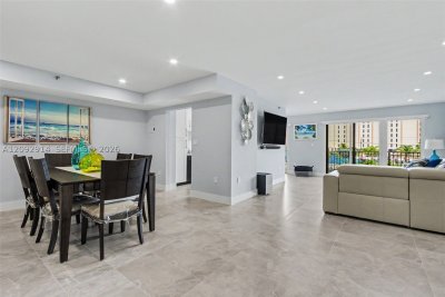 Aluguel de apartamento no The Summit 216N