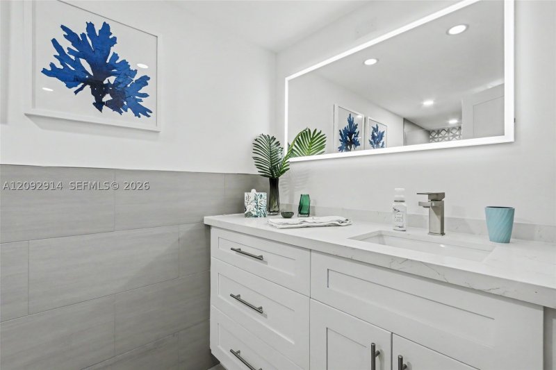 Apartment for rent at The Summit 216N