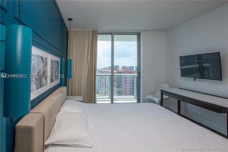 Comprar apartamento en Sole 2406