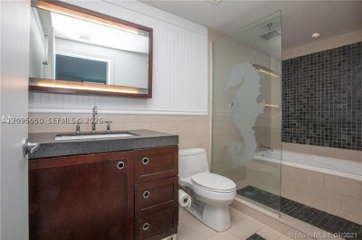 Comprar apartamento en Sole 2406