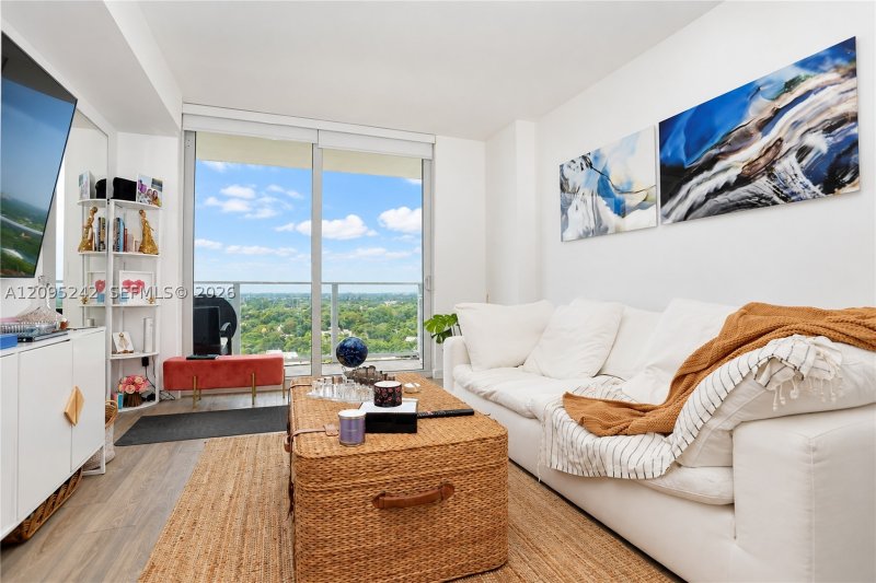 Condo for sale at Baltus House 1512