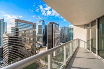 Comprar apartamento no Icon Brickell Tower II 3207