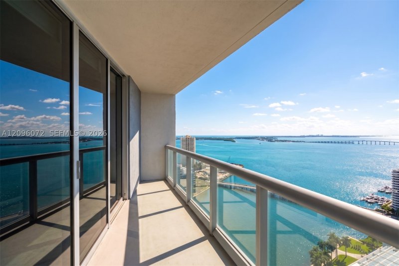 Comprar apartamento no Icon Brickell Tower II 3207