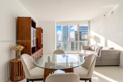 Comprar apartamento no Icon Brickell Tower II 3207
