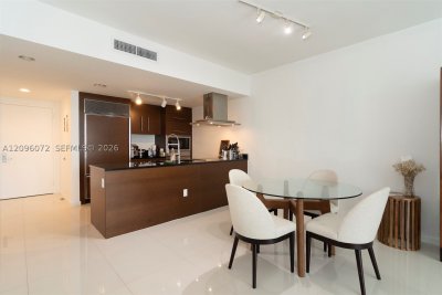 Comprar apartamento no Icon Brickell Tower II 3207