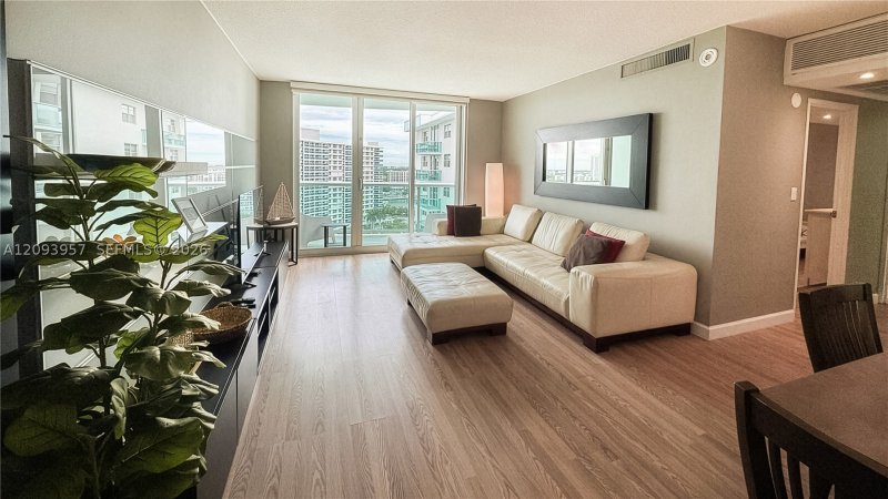 Condo for sale at Tides Hollywood Beach 15R