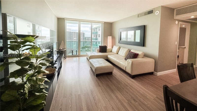 Condo for sale at Tides Hollywood Beach 15R