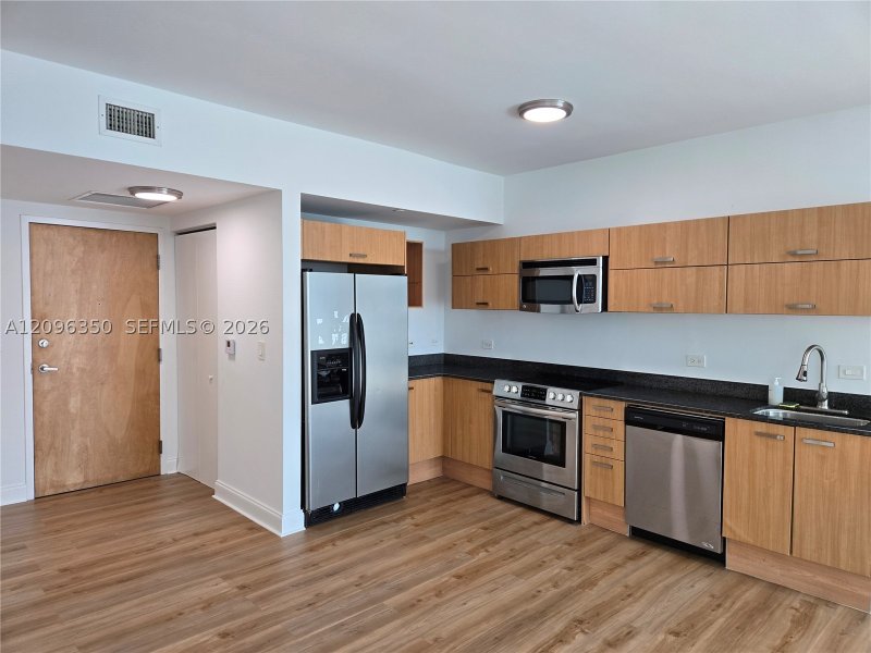 Property photo # 7
