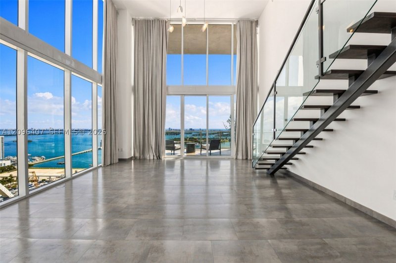 Comprar apartamento en Ten Museum Park 3704
