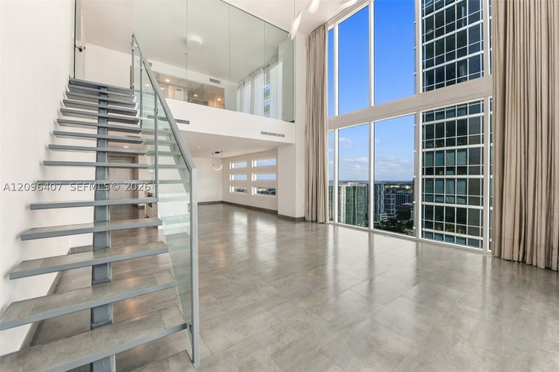 Comprar apartamento en Ten Museum Park 3704