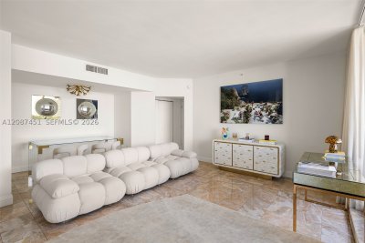 Comprar apartamento no Waverly 811