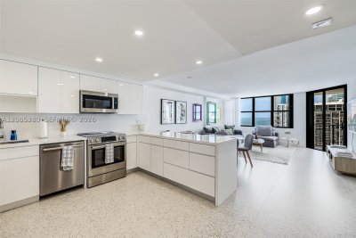Brickell Place III Apt #A1911