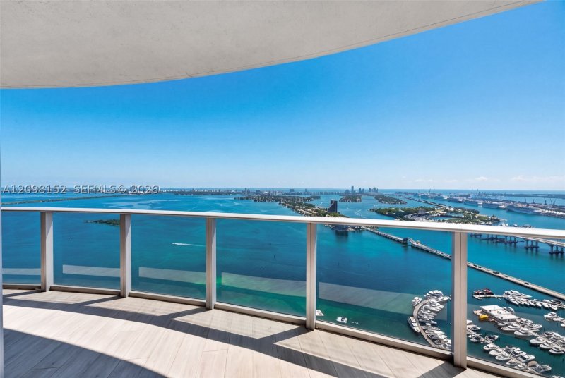 Alquiler de apartamento en Aria on The Bay 4812