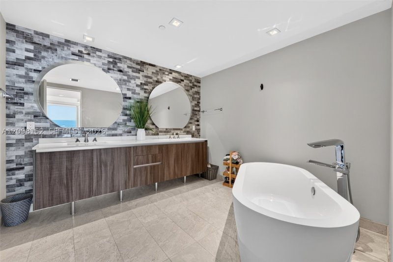 Alquiler de apartamento en Aria on The Bay 4812