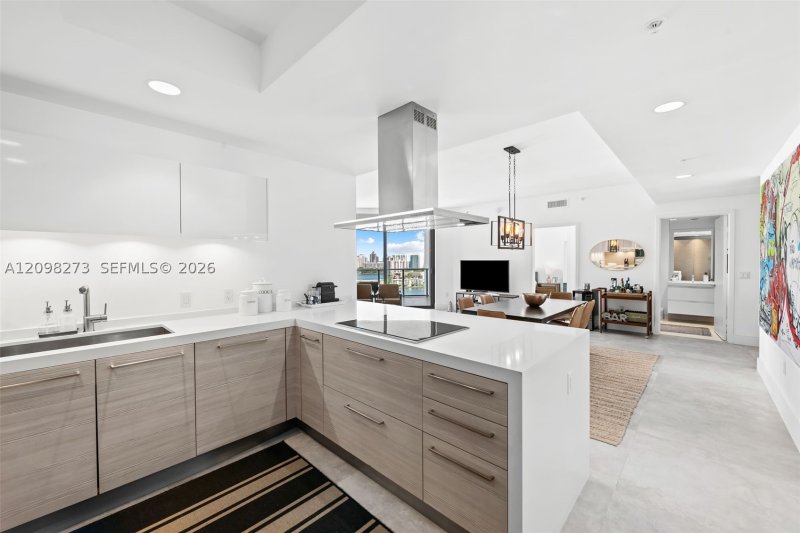 Comprar apartamento no Marina Palms Yacht Club 2103