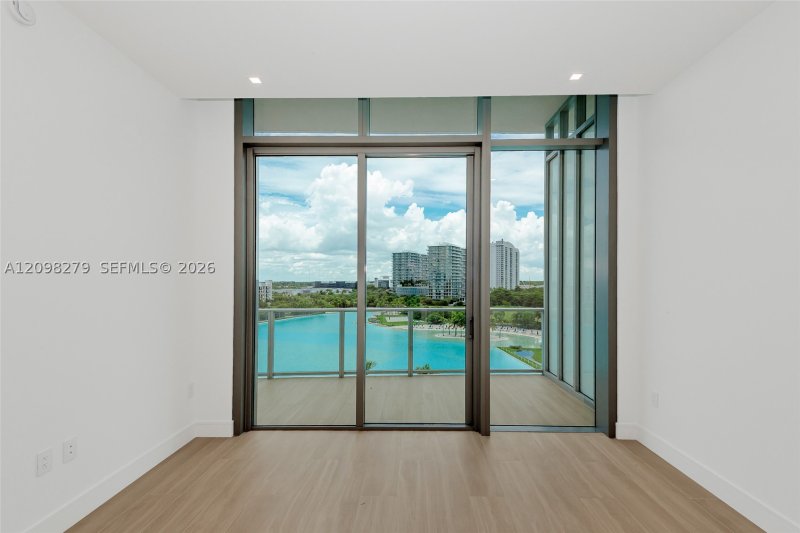 Aluguel de apartamento no One Park Tower by Turnberry 610