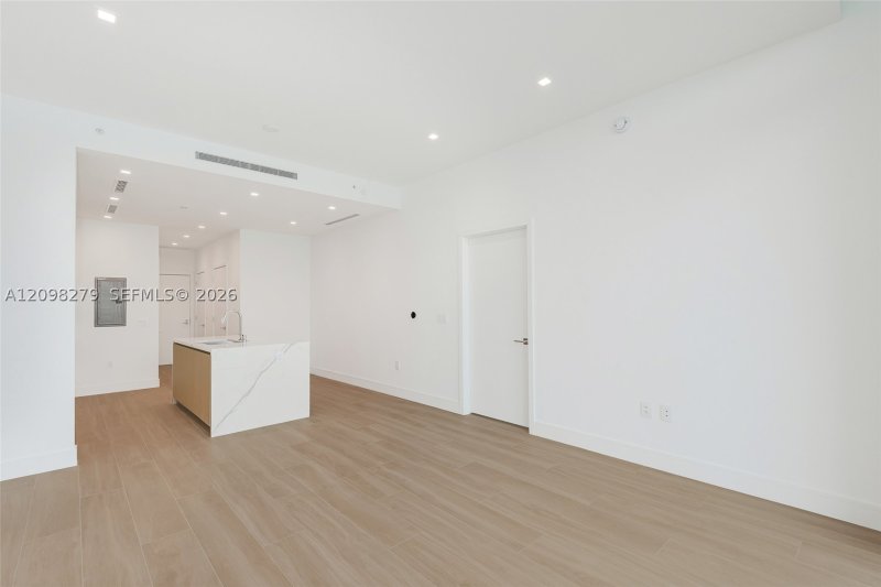 Aluguel de apartamento no One Park Tower by Turnberry 610