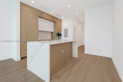 Aluguel de apartamento no One Park Tower by Turnberry 610