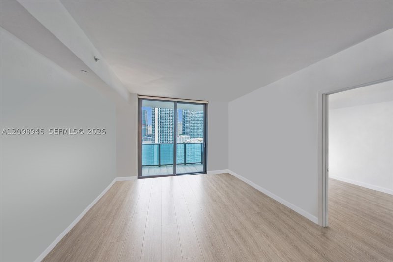 Alquiler de apartamento en Brickell Heights East 1604