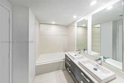 Alquiler de apartamento en Brickell Heights East 1604