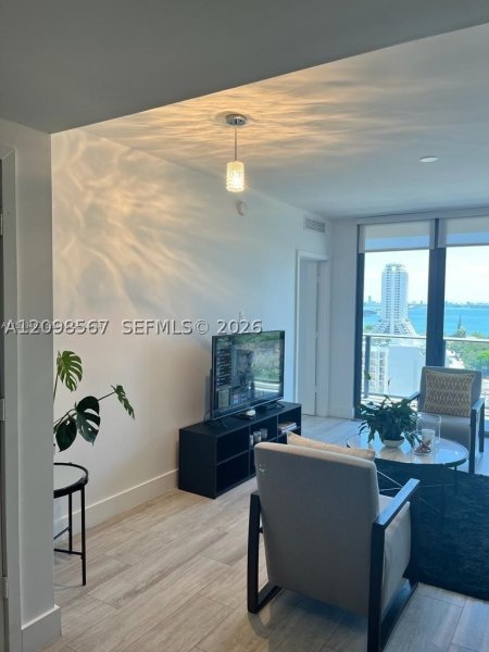 Alquiler de apartamento en Hyde Midtown 1206A