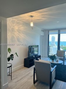 Alquiler de apartamento en Hyde Midtown 1206A