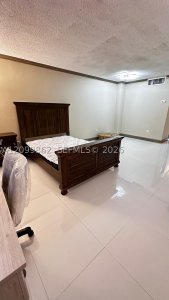 Aluguel de apartamento no Four Ambassadors 1506