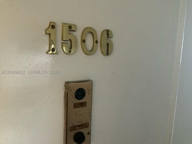 Apartment for rent at Four Ambassadors 1506