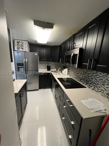 Apartment for rent at Four Ambassadors 1506