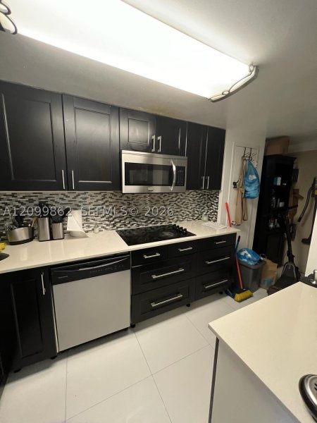 Apartment for rent at Four Ambassadors 1506