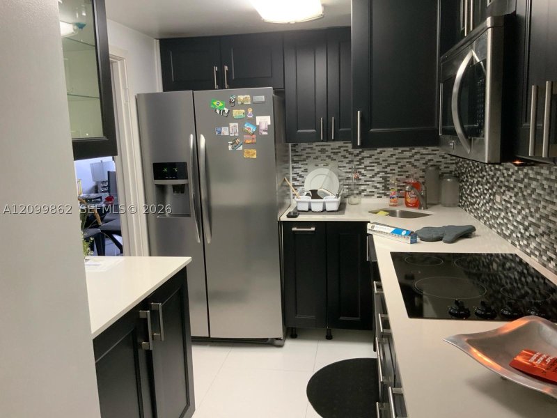 Apartment for rent at Four Ambassadors 1506